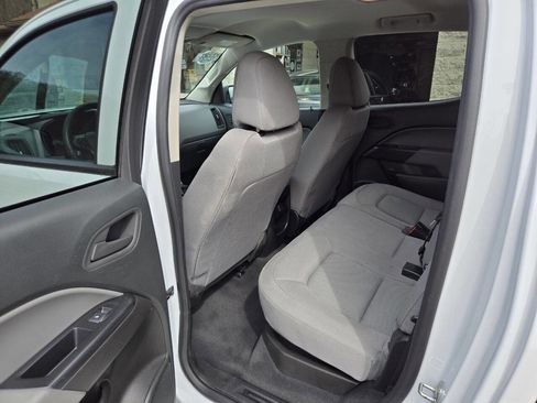 Used 2022 Chevrolet Colorado W/T w/ WT Convenience Package image 10