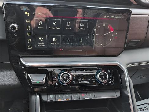 Used 2024 GMC Sierra 3500 Denali Ultimate image 18