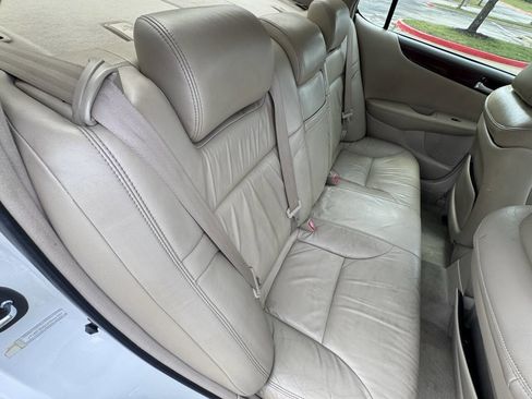 Used 2002 Lexus ES 330 image 14