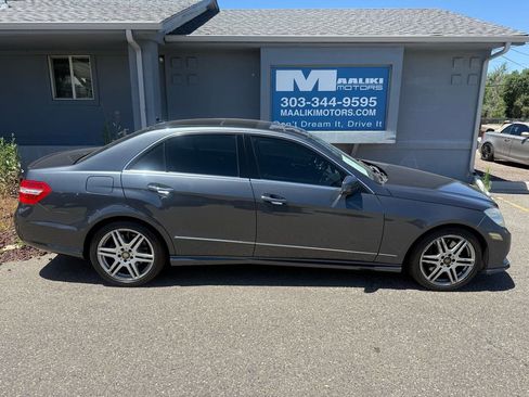 Used 2010 Mercedes-Benz E 550 4MATIC Sedan image 10