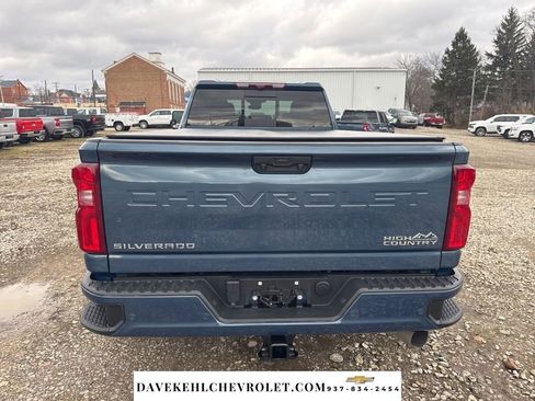 Used 2024 Chevrolet Silverado 3500 High Country w/ High Country Premium Package image 3