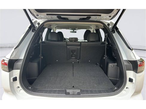 Used 2025 Mitsubishi Outlander SE FWD image 14