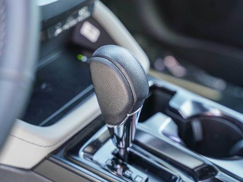 New 2026 Subaru Forester Premium image 21