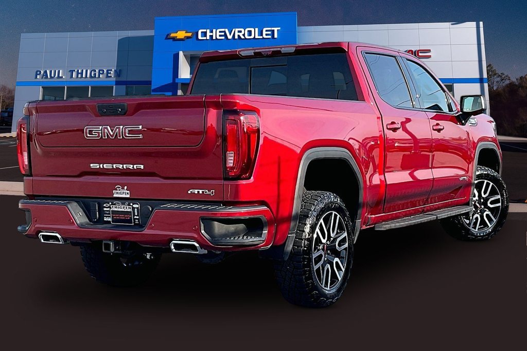 Used 2025 GMC Sierra 1500 AT4 w/ AT4 Premium Package AWD/4WD image 6