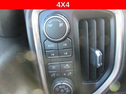 Certified 2019 Chevrolet Silverado 1500 LTZ AWD/4WD image 31