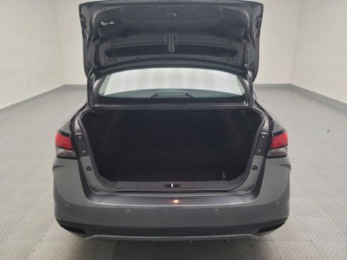 Used 2023 Nissan Versa SV image 29