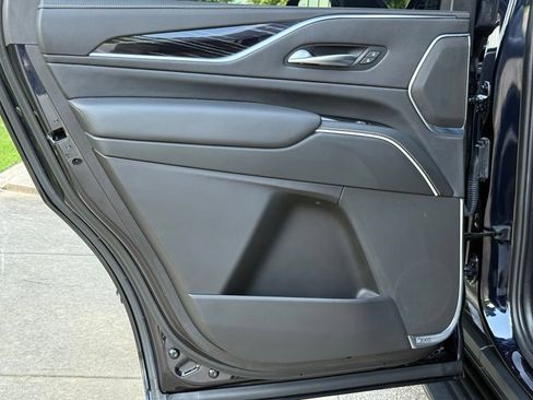 Used 2023 Cadillac Escalade Sport AWD/4WD image 26