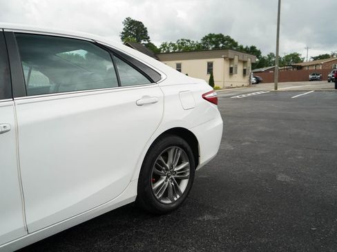 Used 2017 Toyota Camry SE FWD image 20