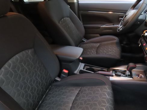 New 2025 Mitsubishi Outlander Sport LE image 24