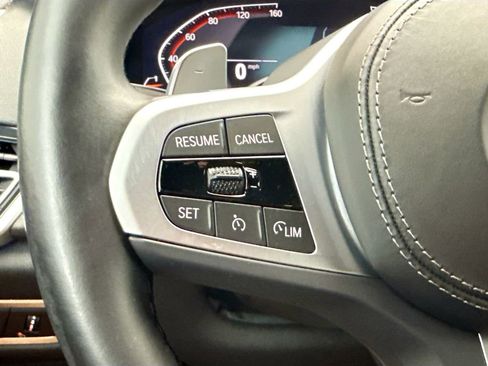 Certified 2022 BMW X5 xDrive40i w/ M Sport Package AWD/4WD image 11