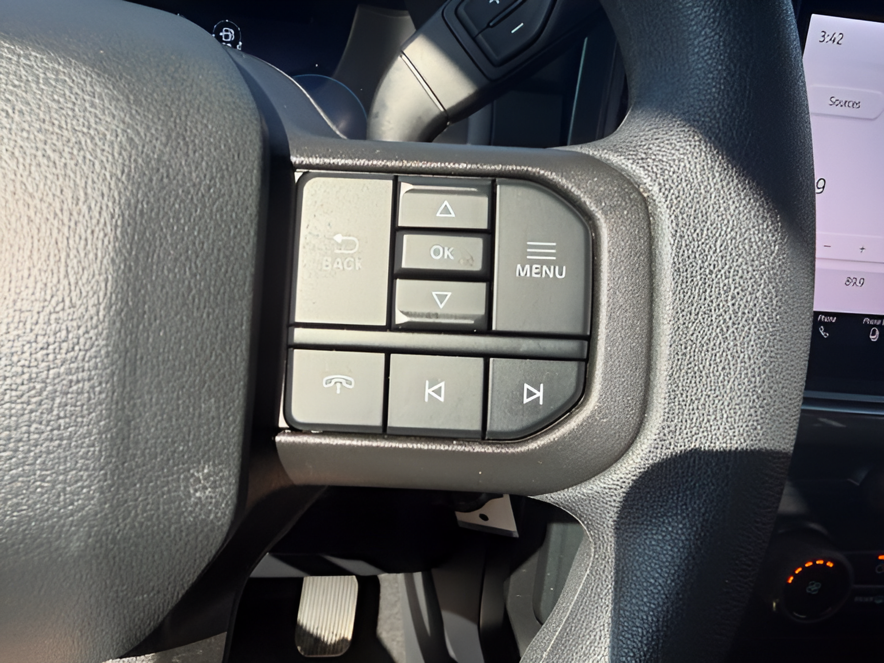 Used 2025 Ford F150 STX AWD/4WD image 14