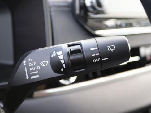 Used 2024 Mitsubishi Outlander SEL image 24