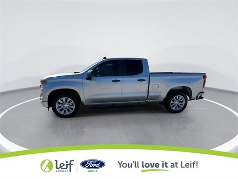 Used 2022 Chevrolet Silverado 1500 Custom image 6