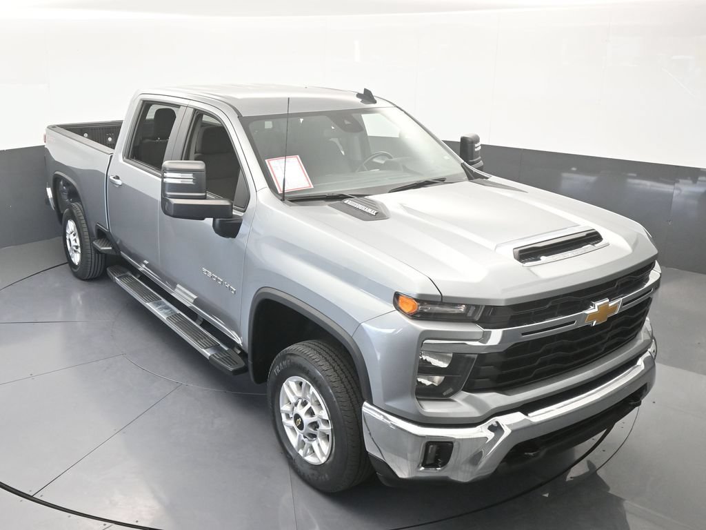 Used 2025 Chevrolet Silverado 2500 LT w/ Convenience Package AWD/4WD image 48