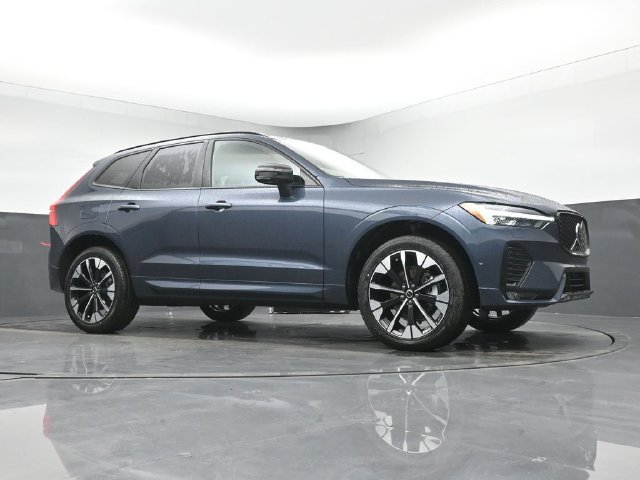 New 2027 Volvo XC60 B5 Plus AWD/4WD image 37