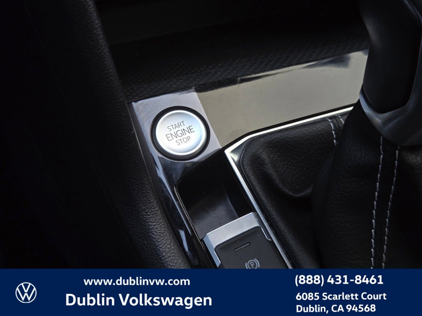 Certified 2023 Volkswagen Taos SE w/ Panoramic Sunroof Package AWD/4WD image 19