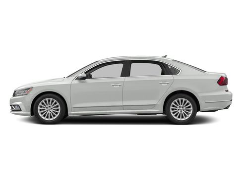 Used 2016 Volkswagen Passat 1.8T SE w/ Lighting Package (P06) FWD image 3