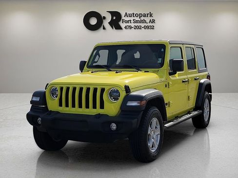 Used 2023 Jeep Wrangler Sport S image 2