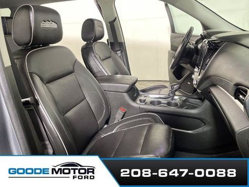 Used 2021 Chevrolet Traverse High Country w/ LPO, Floor Liner Package AWD/4WD image 24