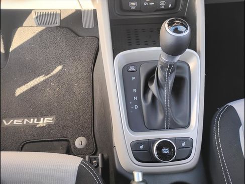 New 2026 Hyundai Venue SEL image 27