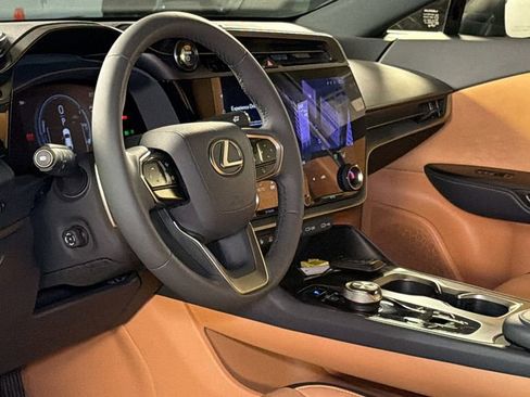 Certified 2025 Lexus RZ 450e w/ Technology Package image 23