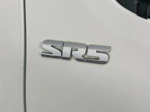 Used 2020 Toyota Tacoma SR5 RWD image 35