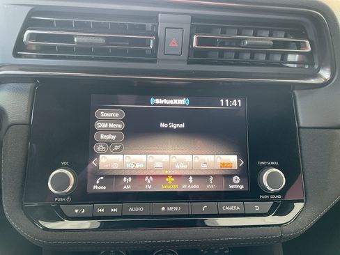 Used 2025 Nissan Z Sport w/ Floor Mat Package image 15