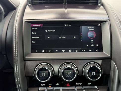 Used 2020 Jaguar F-TYPE Checkered Flag image 24