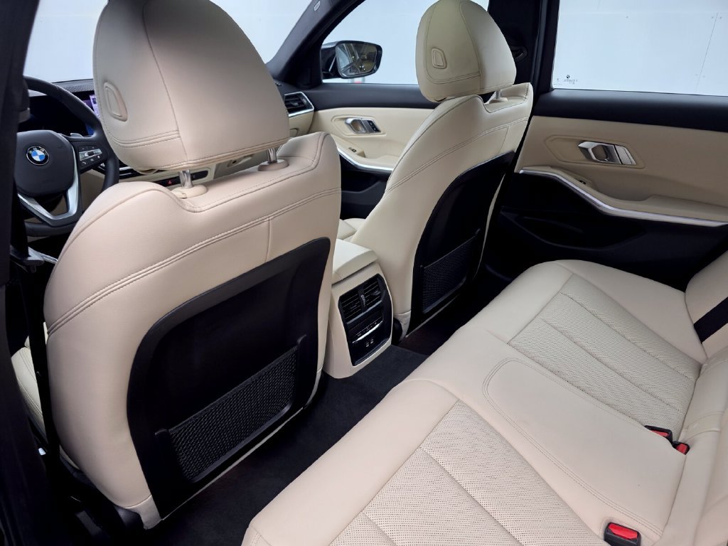 Certified 2023 BMW 330i Sedan w/ Convenience Package RWD image 14