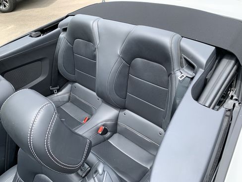 Used 2025 Ford Mustang Premium RWD image 32