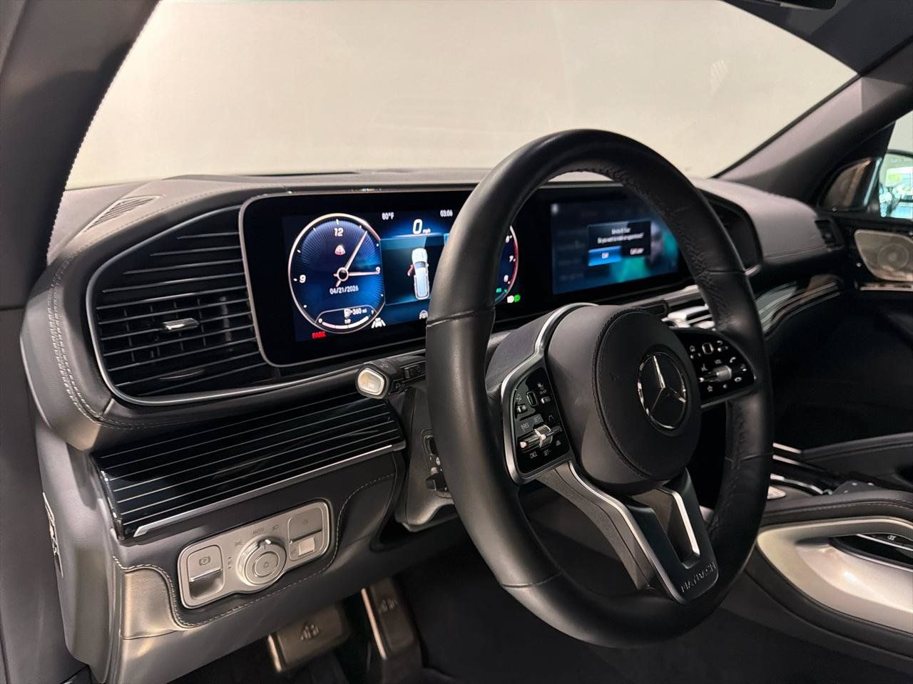 Used 2023 Mercedes-Benz Maybach GLS 600 4MATIC image 17