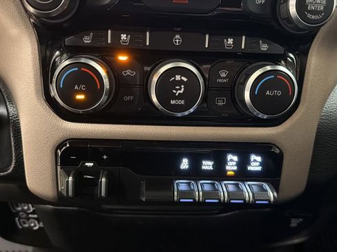 Used 2020 RAM 1500 Laramie AWD/4WD image 24