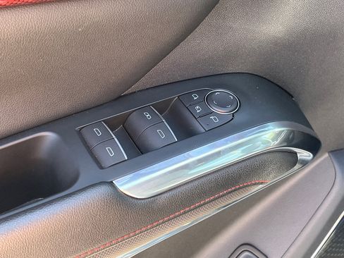 Certified 2024 Chevrolet Traverse RS image 12