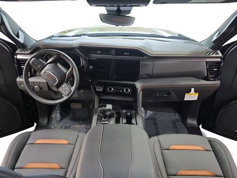New 2026 GMC Sierra 1500 AT4 w/ AT4 Premium Package AWD/4WD image 9