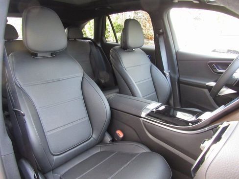 New 2026 Mercedes-Benz GLC 300 4MATIC image 19
