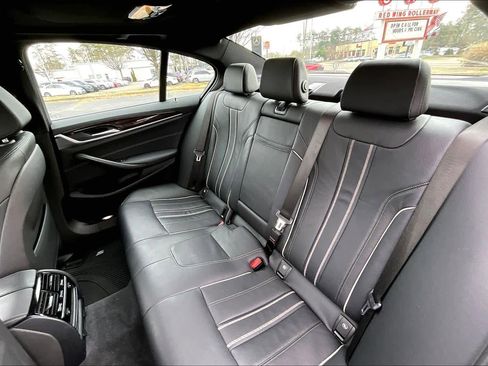 Used 2019 BMW 530i xDrive image 21