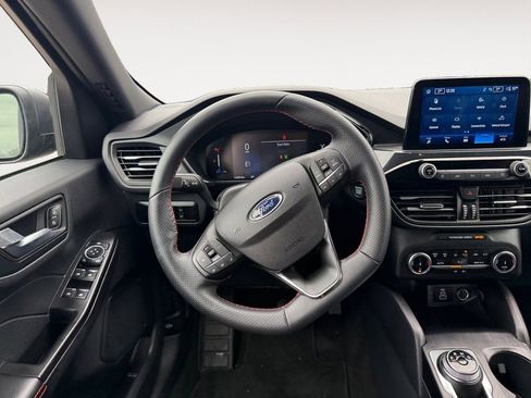 Used 2025 Ford Escape ST-Line AWD/4WD image 12
