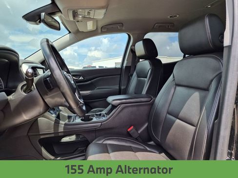 Used 2023 GMC Acadia SLT FWD image 16