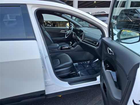 Used 2025 Kia Sportage X-Line image 27