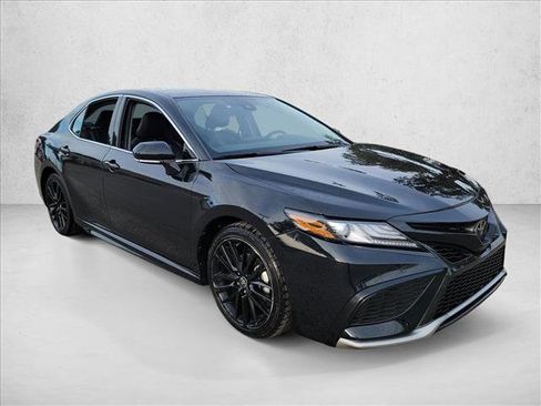 Used 2024 Toyota Camry XSE image 3