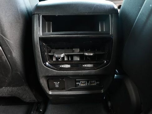 Used 2024 Jeep Grand Cherokee Altitude AWD/4WD image 32