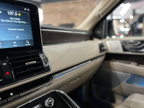 Used 2021 Lincoln Navigator L Reserve w/ Luxury Package image 26