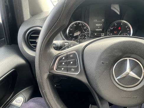 Used 2017 Mercedes-Benz Metris Passenger w/ Comfort Package image 20