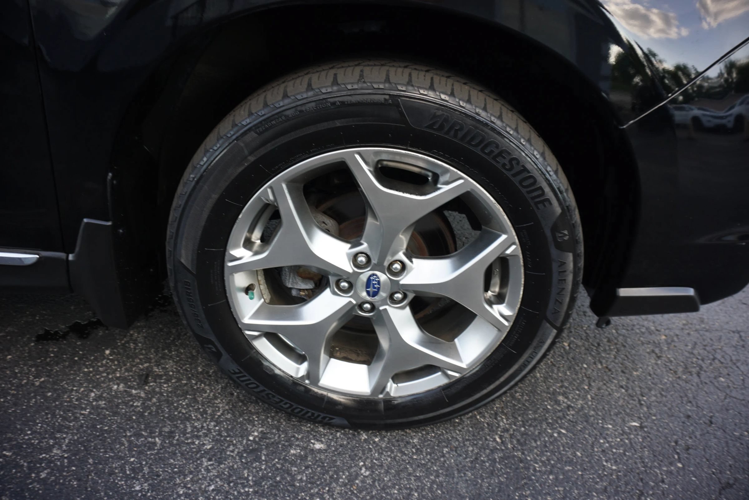 Used 2017 Subaru Forester 2.5i Touring AWD/4WD image 35