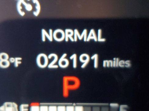 Certified 2025 Honda HR-V Sport image 25