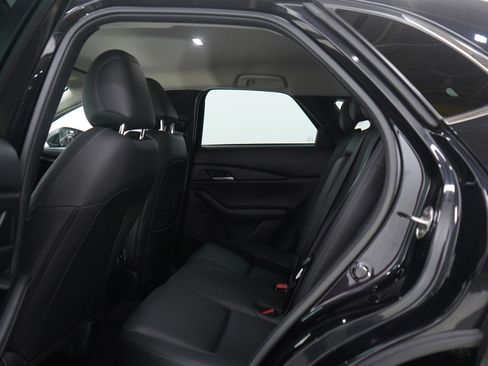 Used 2023 Cadillac XT4 Sport image 18