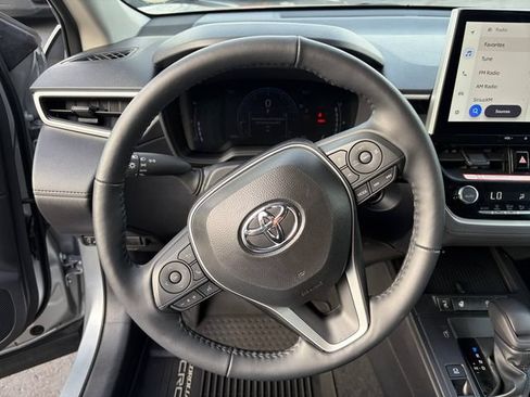 Used 2026 Toyota Corolla Cross LE w/ Moonroof Package AWD/4WD image 9