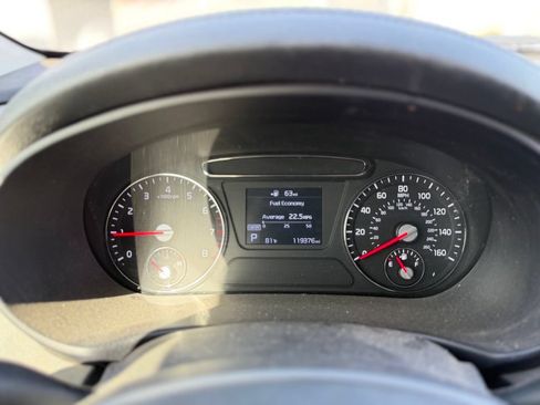 Used 2019 Kia Sorento FWD image 10