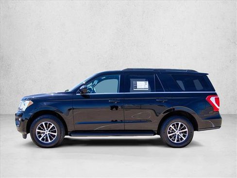 Used 2018 Ford Expedition XLT AWD/4WD image 8