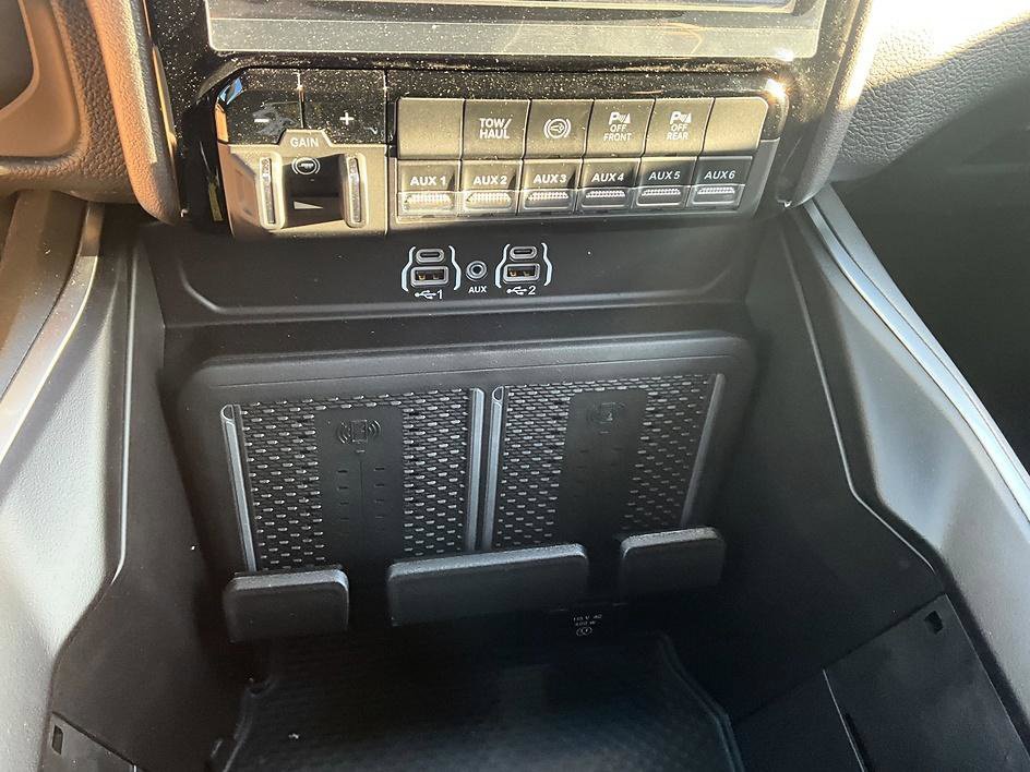 New 2027 RAM 3500 Big Horn AWD/4WD image 25